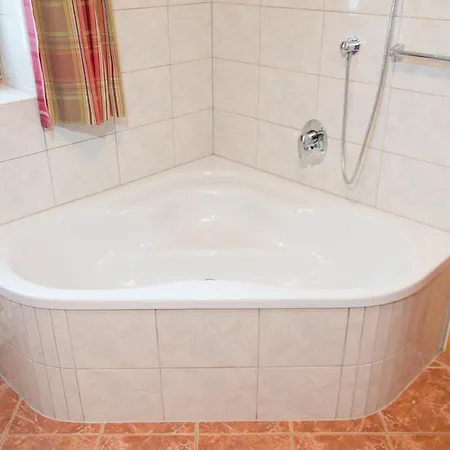 Neuhofalm Mit Sauna Und Hobbyraum בקתה *