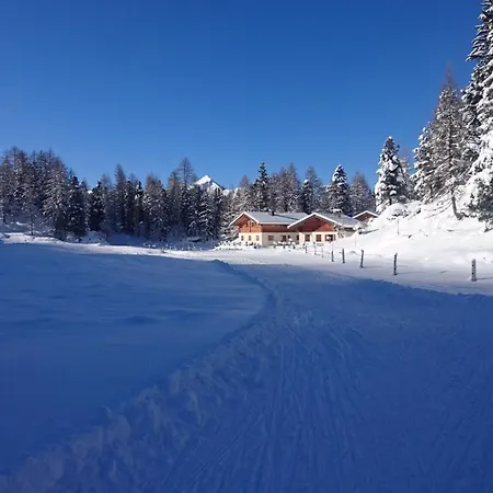 Chalet Neuhofalm Mit Sauna Und Hobbyraum Obertauern