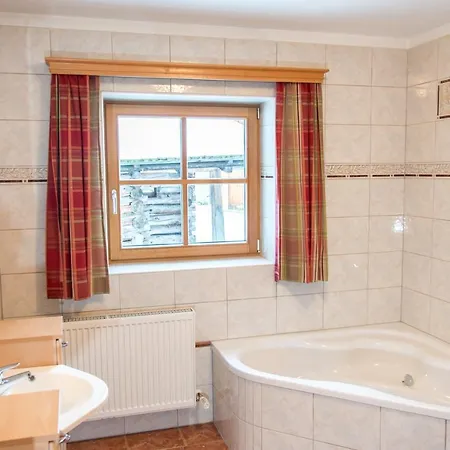 Chalet Neuhofalm Mit Sauna Und Hobbyraum Obertauern