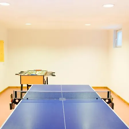 בקתה Neuhofalm Mit Sauna Und Hobbyraum אוברטאורן