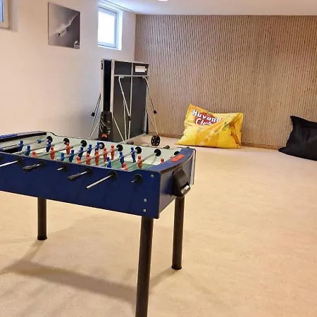 Neuhofalm Mit Sauna Und Hobbyraum 오베르타우에른