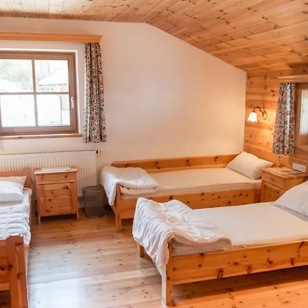 Neuhofalm Mit Sauna Und Hobbyraum 오베르타우에른